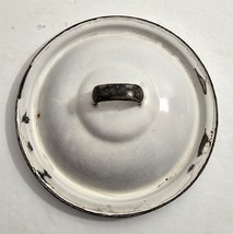 Vintage White Enamel Rusty Primitive 6 5/8&quot; Round Pot Pan Replacement Li... - $352.39 MXN