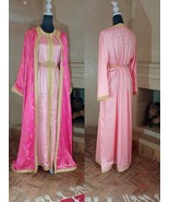 Luxury Traditional Beaded Pink Kaftan with Gold, Embroidered Moroccan we... - $1,159.83 CAD