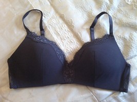 F&amp;F navy blue NON WIRED bra uk 36B  usa 36A  euro 80B   france 95B - £9.39 GBP