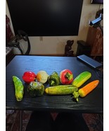 Vintage Glazed Paper Mache Faux Food Vegetables Lot of 9 Mexico Radish C... - €11,17 EUR