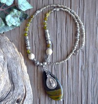 Agate Necklace with Fluer de Lis Pendant, High Fashion, Statement, Tribal (411) - £20.56 GBP