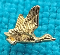 Flying Duck Tiny Vintage pin By Swank Mallard Water Fowl - $12.95