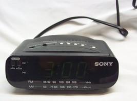 Sony ICF-C212 Radio FM/AM Clock Radio Green LED Dream Machine Dual Power - £19.54 GBP