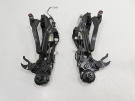BMW Z4 E89 Hinge Pair, Top Folding Coupling W/ Cylinders - $5,432.78 MXN