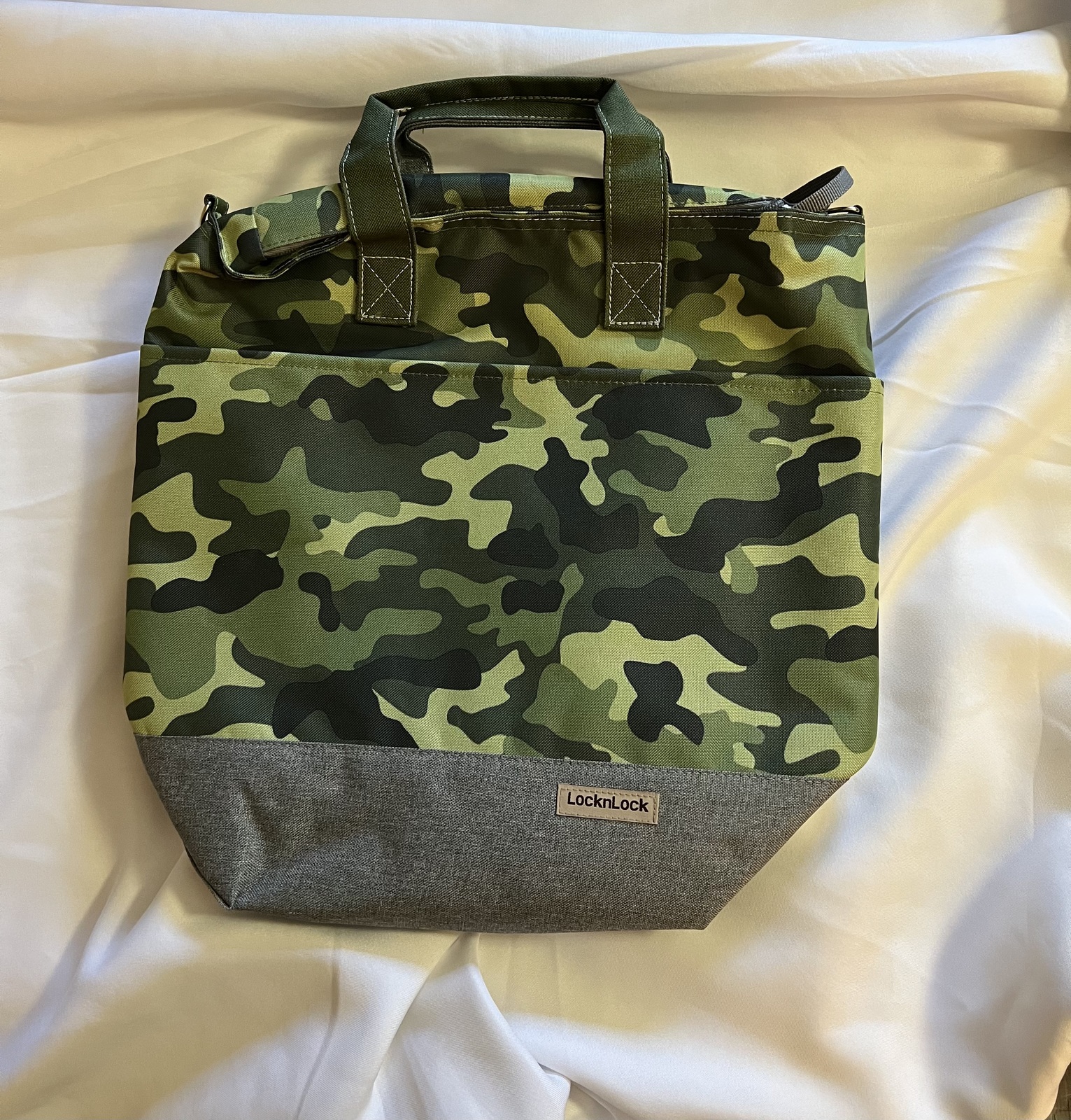 Primary image for LocknLock Insulated Tote Bag Camo