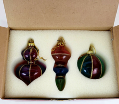 Glass Christmas Ornaments Set of 3 Avon 2001 Holiday Treasures Classic Shapes - $19.00