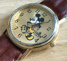 VTG Lorus Disney Mickey Men Lady Gold Tone Leather Analog Quartz Watch~New Batt - £52.10 GBP