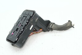 2006-2009 VOLKSWAGEN RABBIT ENGINE BAY ELECTRICAL FUSE BOX ASSEMBLY H1712 image 3