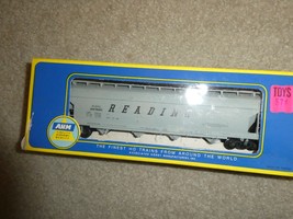 Vintage HO Scale AHM Reading Center Flow Covered Hopper Car NIB 5395C - $17.82
