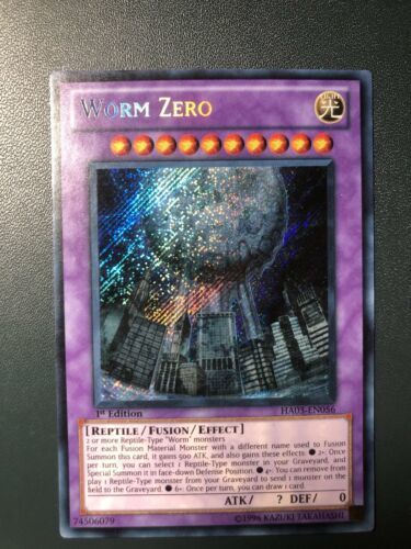 Yu-Gi-Oh! Carta Worm Zero (HA03-EN056) – Hidden Arsenal 3 – 1st Edition – Rara Segreta