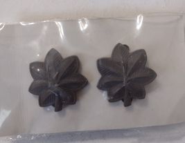 ARMY MAJOR COLLAR INSIGNIA SUBDUED NIP DATED 1969 PAIR - $6.93