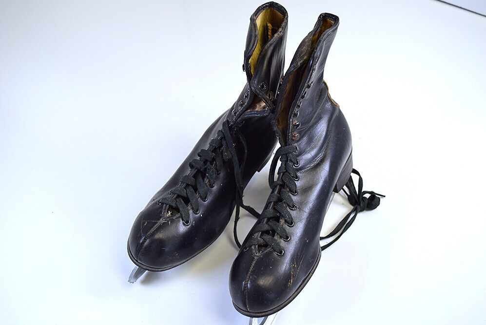 Primary image for J.C. Higgins Vintage Leather Ice Skates Made in England * Size 8 * Toledo Ste...