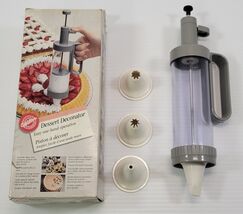 *D) Wilton Cake Pastry Dessert Decorator Piston Nozzle Tool Cylinder Gadget - $7.91