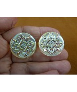 (EE-216) iridescent Lemon yellow daisy flower Czech glass clip or post e... - $442.77 MXN