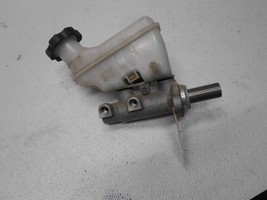 2004 jeep Grand Cherokee  Master Brake Cylinder Fluid Reservoir  - $29.99