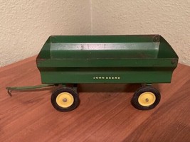 Vintage Ertl John Deere Farm Wagon Toy 1:16 Diecast Metal - $13.56