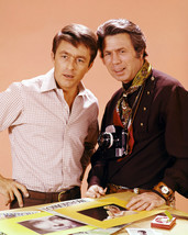 Bill Bixby and James Komack in The Courtship of Eddie&#39;s Father 16x20 Canvas - £52.30 GBP