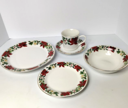 Gibson Everyday Poinsettia Holiday Christmas 5 Piece Dinnerware Place Se... - $29.89