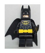 Lego Batman Minifigure DC Yellow Utility Belt and Batarang Super Hero - $197.39 MXN
