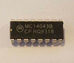 Motorola MC14043B, Quad R-S Latch, CMOS MSI (2 Pieces) - $14.96