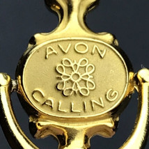 Avon Calling Door Knocking Pin Gold Tone - $11.78