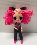 Lol Surprise 7&quot; With England Flag Shirt &amp; Fuschia Hair Doll - $181.60 MXN