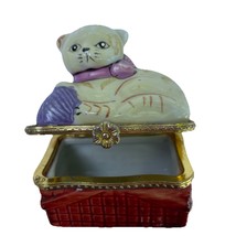 Kitty Cat on Yarn Basket Trinket Jewelry Box Porcelain Hinged Vintage Gr... - $17.78 CAD