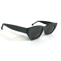 Vintage la Eyeworks Sunglasses CHET 343M Matte Green Cat Eye Frames green Lenses - £76.69 GBP