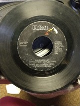 Daryl Hall, John Oates, Kiss On My List / Africa 45 RCA 12142 tested - £3.11 GBP