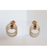 Vintage Trifari gold tone &amp; white plastic multi hoop dangle clip on earr... - $280.99 MXN