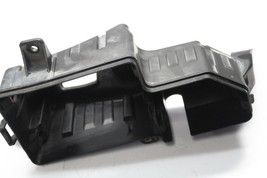 2000-2005 TOYOTA CELICA GT GTS ENGINE BAY RIGHT SIDE ECU BOX LOWER COVER P7042 image 9