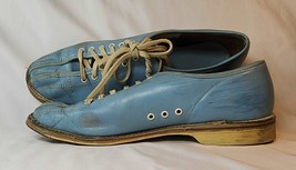 Vintage Ladies Baby Blue Bowling Shoes Sz 11 Leather White Laces 10-15/16&quot; Long - £22.03 GBP