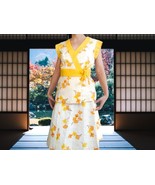 70s Vintage White Yellow Floral Wrap Top and Skirt 28 Waist - $746.05 MXN