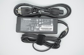 NEW Toshiba Satellite E205-S1980, PSE25U-005004 AC Laptop Power Charger Adapter - £41.69 GBP