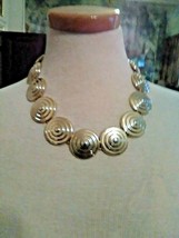 VINTAGE GOLDEN CHOKER NECKLACE CONCENTRIC CIRCLE CARVED LINKS - £15.72 GBP