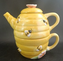 Ceramic Honey Bee Teapot, Cup &amp; Lid Yellow 3-Piece In Mint Cond, Peggy J... - $17.82