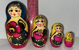 Vintage Russian Nesting Doll Wooden Matryoshka 4 Dolls Hand Painted Flowers 4” - £18.17 GBP