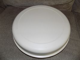 Vintage Tupperware Round Dip Chip Container 1666-5 Divided 7 Compartment... - $31.50