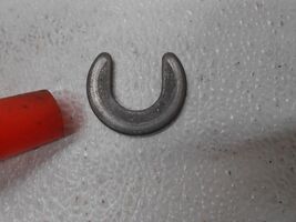 2004 GMC Yukon Rear Axle Shaft Lock Retainer C-Clip B - $22.99