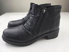 Clarks Womens Hearth Dove Leather Ruched Booties,  8 M - $39.60