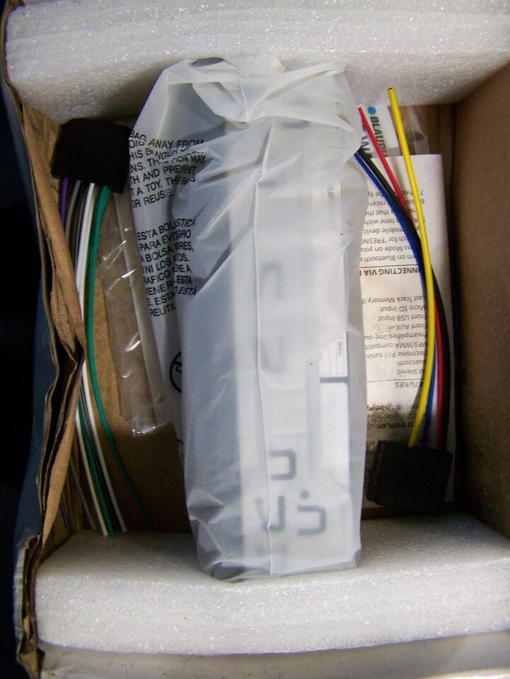 Blaupunkt FM Bluetooth Multimedia Receiver Radio Item image 3