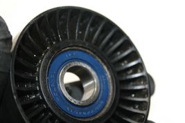 2008-2011 MERCEDES C350 W204 SERPENTINE BELT TENSIONER PULLEY P9252 image 9