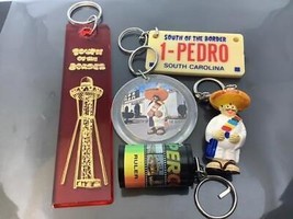 5 Vintage Keyring South Of The Border Keychain 15 Pictures Porte-Clé 1-PEDRO Sob - £14.23 GBP
