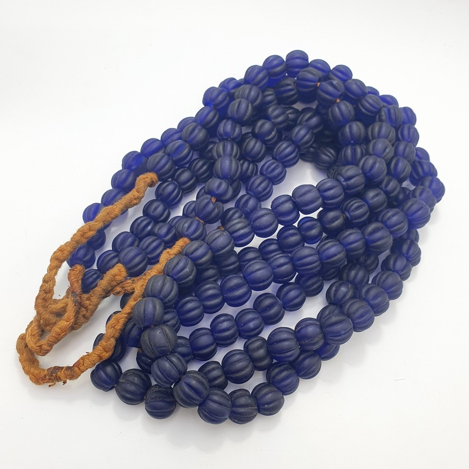 BELLE PLAGE DE PERLES ANCIENNES AFRICAINES bleu cobalt vintage Item image 12
