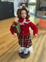 Vintage Christmas Choir Girl Caroler Figurine - 1 - $202.98 MXN