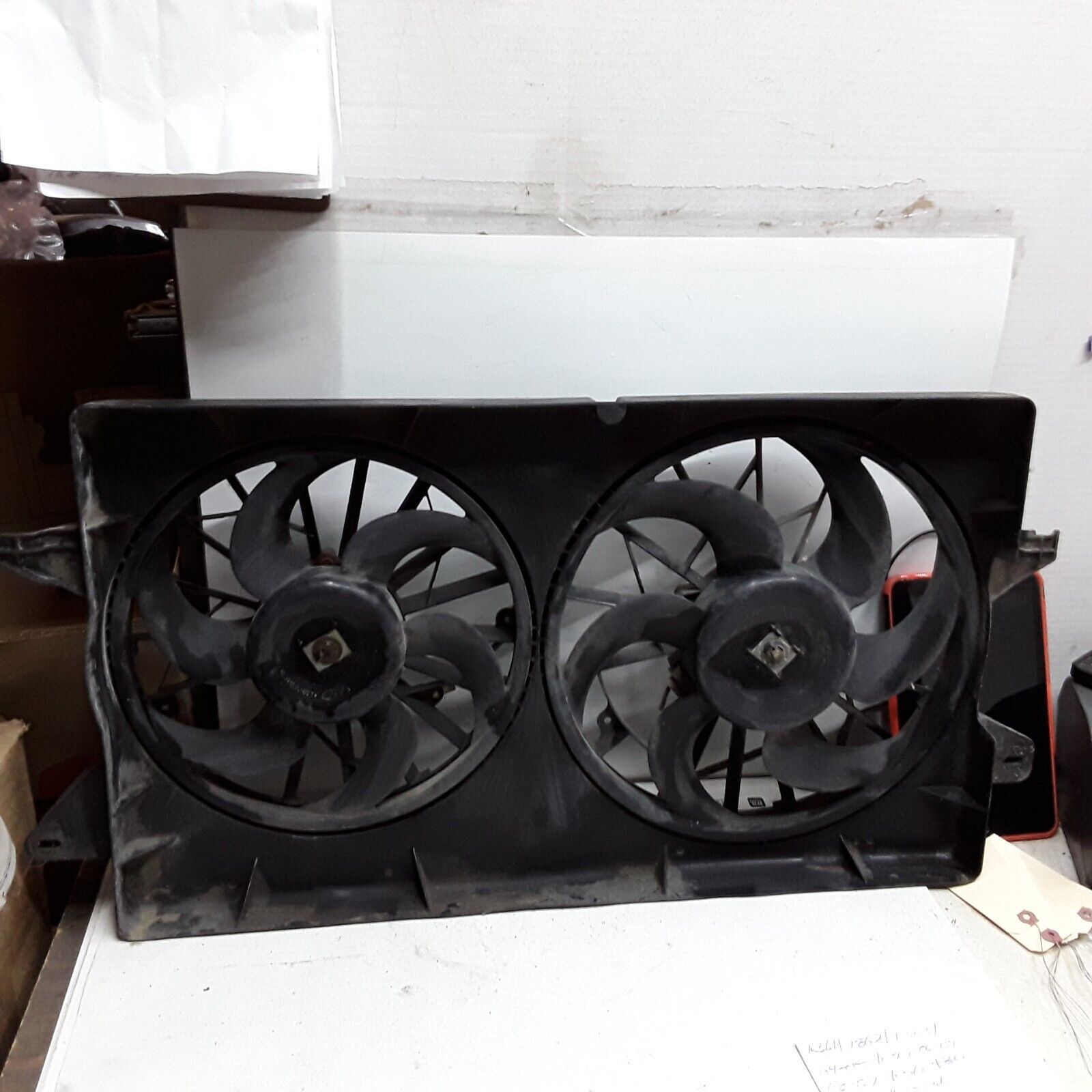 99 00 01 02 03 Ford Windstar dual radiator engine cooling fan assembly OEM - $79.19