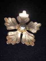 Vintage Giovanni 5 Petal Flower Gold Tone Brooch 2” Signed Beautiful - £8.53 GBP