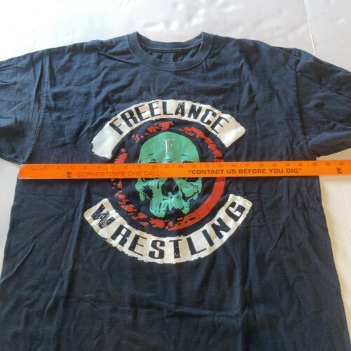 Freelance Wrestling Shirt  Men Sz XL Graphic T Shirt Black Skull Outlaw Item image 7