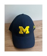 Adidas Michigan Wolverines Hat Cap S/M Embroidered Logo Blue Yellow U OF M - $285.59 MXN