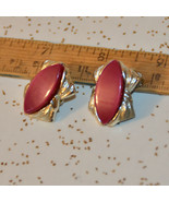 Vintage designer signed Coro magenta burgundy red cluster clip Earrings - £7.81 GBP